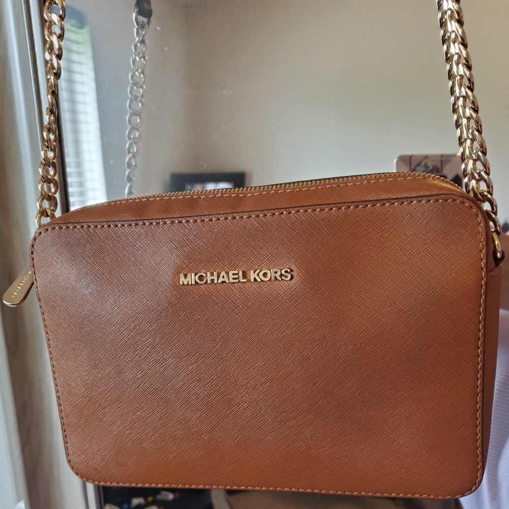 Michael Kors crossbody purse